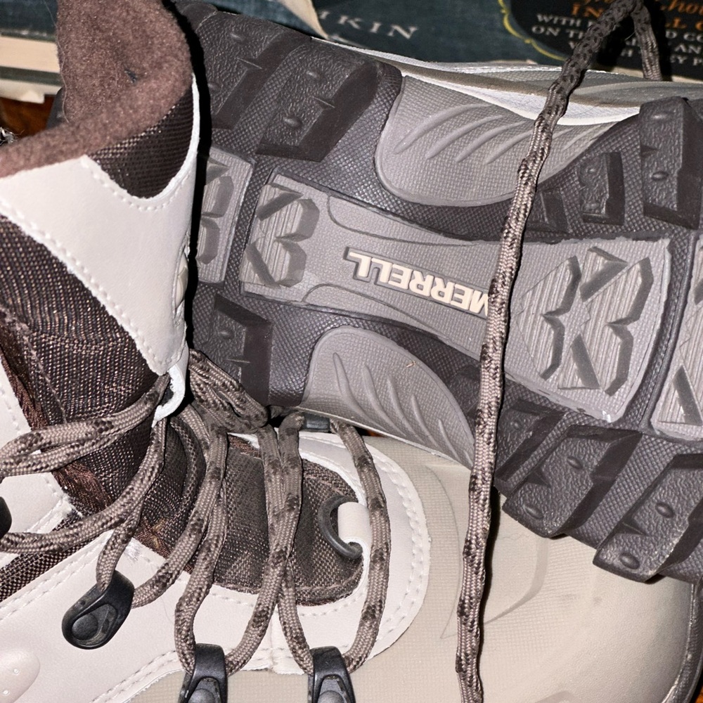 Merrell 9 Winter/Rain Boots